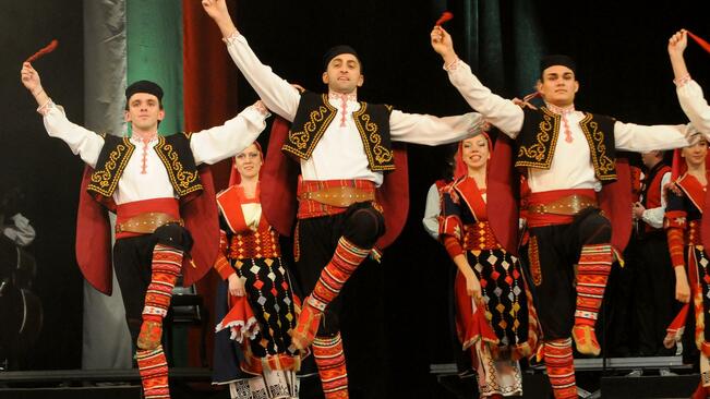 Интересът към българските народни танци расте