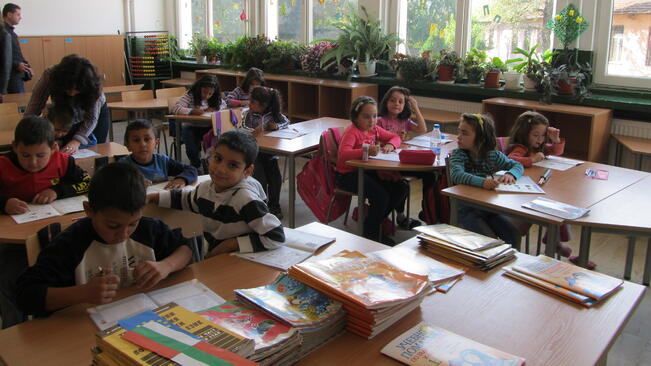 Обучават български психиатри и учители за работа с деца