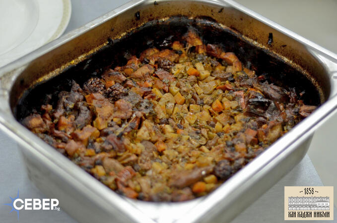 Да хапнем: Горски кебап от агнешко месо (Видео и снимки)