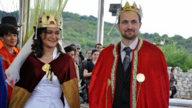 Първа средновековна сватба на Ловешката крепост!