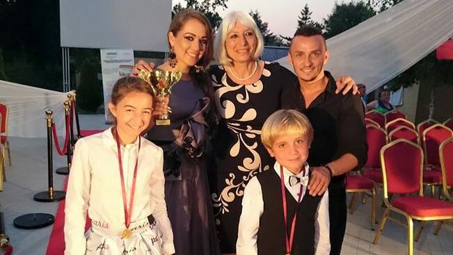Гласовитият отбор на "Сребърна Янтра" с голям успех в Румъния