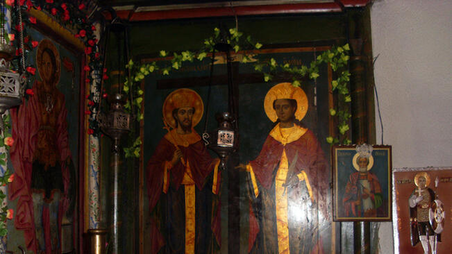 С литургия и курбан „Св. Атанасий” чества храмовия си празник