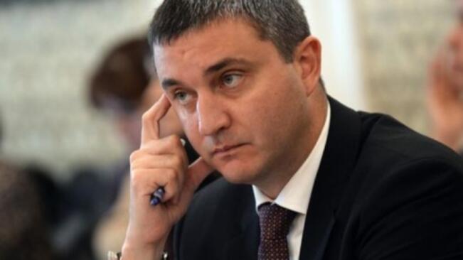 Горанов: Касовите бележки от бензиностанциите ще показват акциз и ДДС