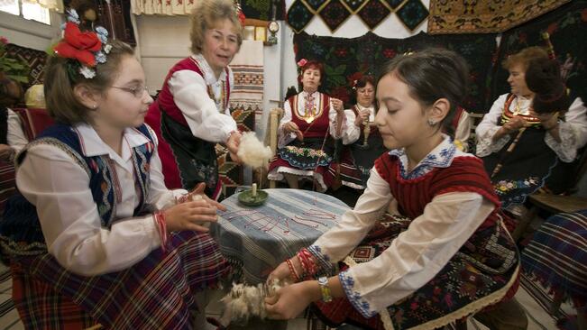 Ще "заклаждат" седянка в АЕК "Етър"