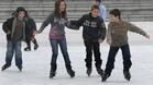 Децата от социалните домове ще ползват безплатно ледената пързалка