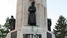 Короната на паметника "Майка България" във Велико Търново ще бъде позлатена. Община Велико Търново вече я свали от паметника, който е в центъра на града и е един от неговите символи