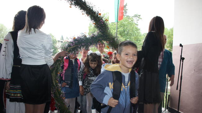 154 първокласници прекрачиха училищния праг в Стражишко