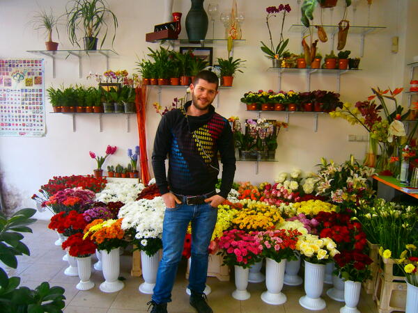 Даниел Тенджерков - момчето, което говори с цветята