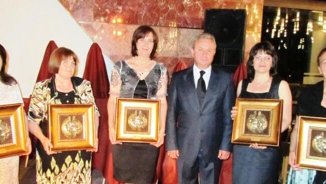 Признания и награди за учители от Ловеч