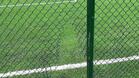 Малчугани с вандалски навици разрязаха оградата на ново училищно игрище в Ловеч