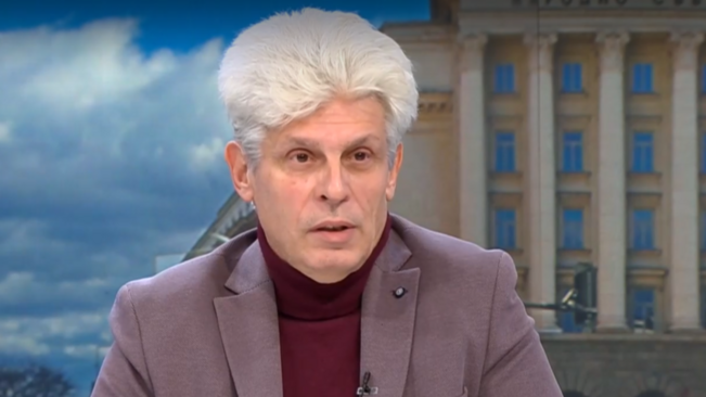 Атанас Кацарчев: Възможно е да изпаднем в непланирана рецесия
Атанас Кацарчев: Възможно е да изпаднем в непланирана рецесия
