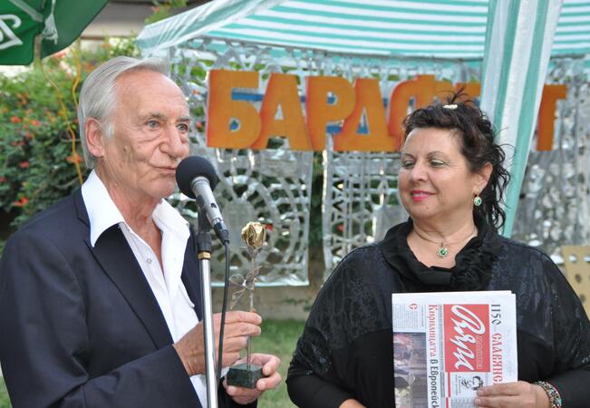 Софийски певец спечели статуетката на "Бардфест 2013"