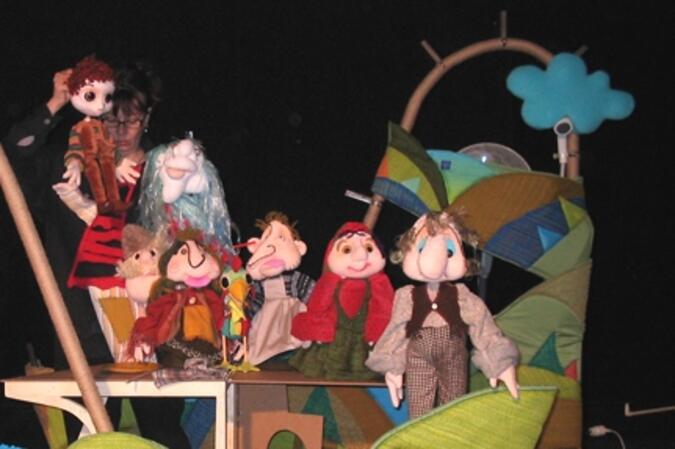 “Момче и вятър“ на куклената сцена в Търново