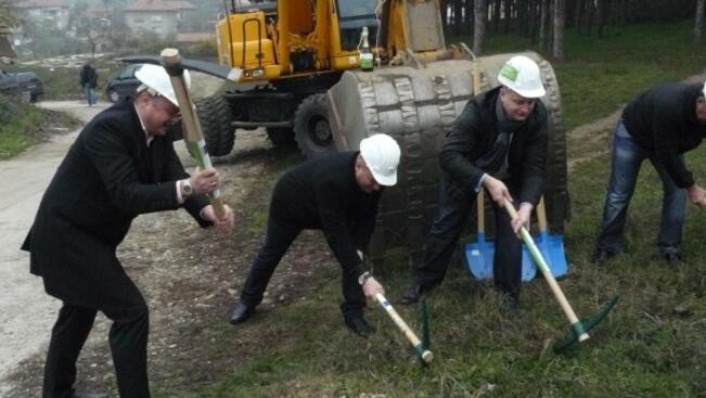 Стартира водният проект на Червен бряг