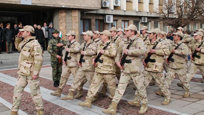 България част от мисия на НАТО в Афганистан?