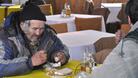 40 бездомни се хранят в трапезарията на БЧК – Русе