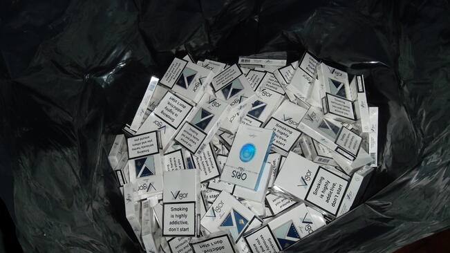 Митничари разбиха депо за нелегални цигари