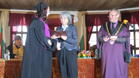 Абсолвенти с дипломи от вицепрезидента
