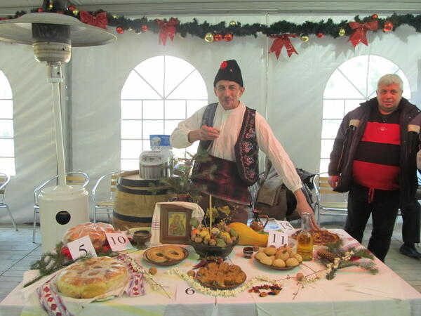 Коледен кулинарен конкурс във Велико Търново