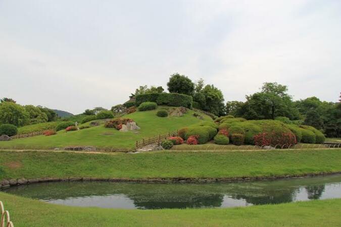 Да научим повече: Градината Коракуен в Окаяма и замъкът Химеджи