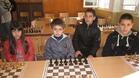 СОУ “Максим Райкович” победи в областното първенство по шахмат