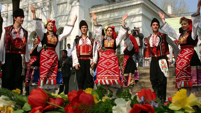 Календарът на българина - като кръговрата на живота!