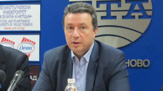 Янаки Стоилов сдаде поста