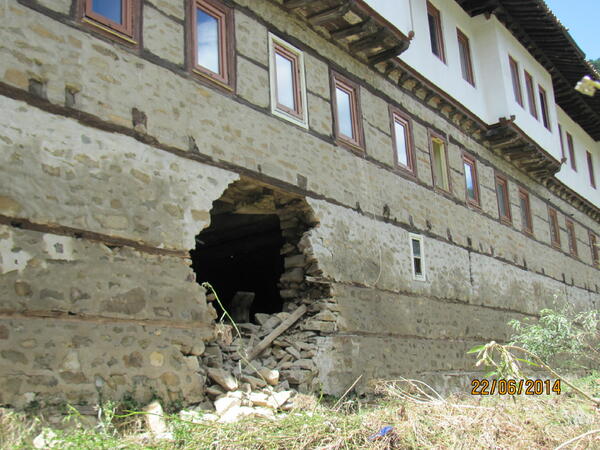 Сериозни поражения за Килифаревския манастир - обновена