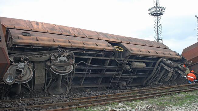 "Човешка грешка" дерайлира влака до гара Калояновец - обновена