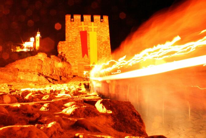 Великден на Царевец