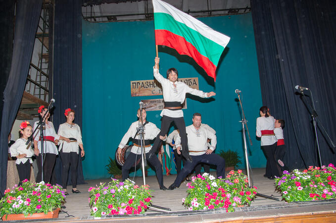 "Никой не е по-голям от хляба" - доказаха за поредна година в село Ресен  