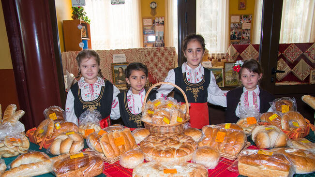 "Никой не е по-голям от хляба" - доказаха за поредна година в село Ресен  