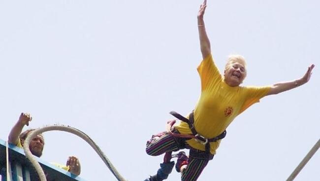 80-годишна дряновка полетя от 192-метров мост