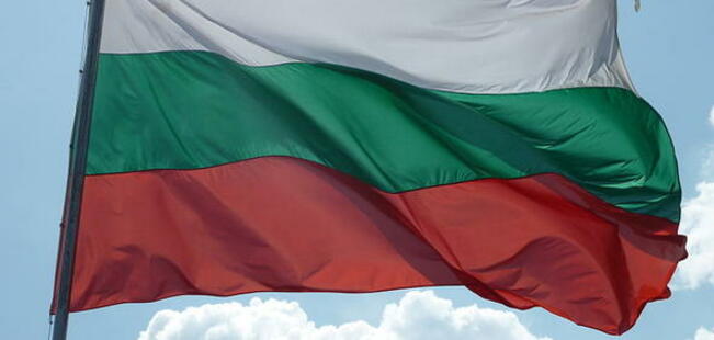 "За друг химн на България" призовава писателят Николай Инджов