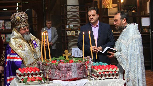3000 великденски яйца освети Великотърновският митрополит Григорий