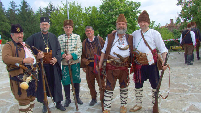 Плевенски патриоти участваха в историческата възстановка в Панагюрище