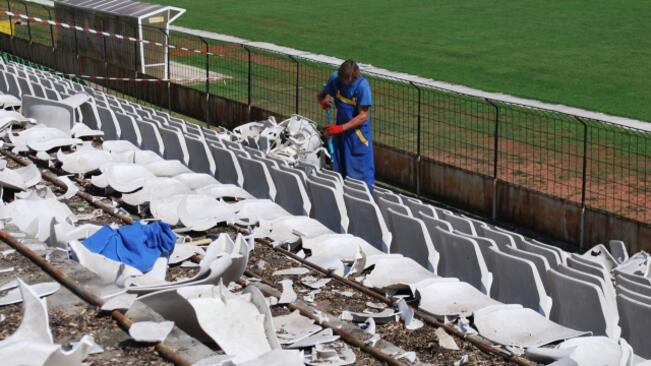 Започна ремонтът на стадион „Тича”