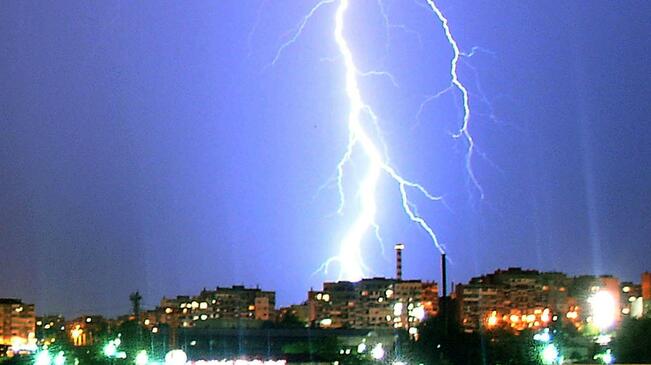 Повишена опасност от гръмотевични бури