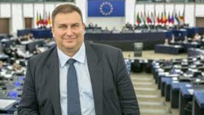 Емил Радев: Икономиката не трябва да губи от блокирането на търговията на географски принцип