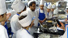 Институтът по кулинарни изкуства осигурява стаж в европейски гурме ресторанти
