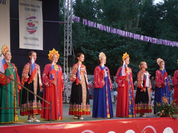 Трета фестивална вечер