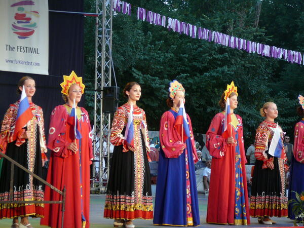 Трета фестивална вечер