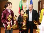 Млади спортисти по ушу и тайчи жънат успехи