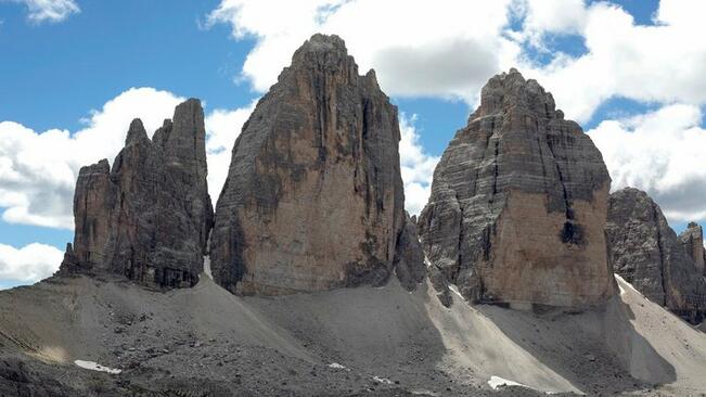 "Планински ангели" покоряват върхове в италианските Алпи