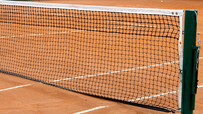 Нов тенис корт за горнооряховчани