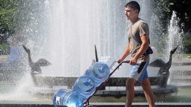 Проучване: Жителите на Русе се грижат най-много за здравето си в горещините 
