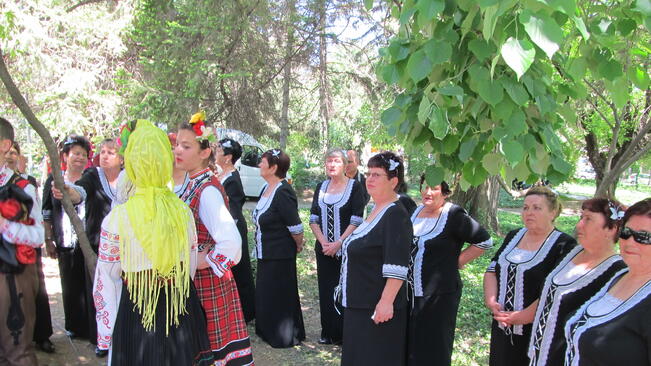 Канят на фолклорен фестивал "Пъстра шевица"