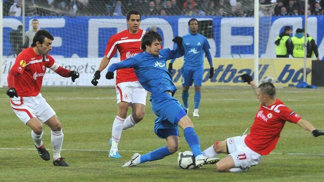 ЦСКА - "Левски" са като кренвиршите - скъпи и пълни с консерванти