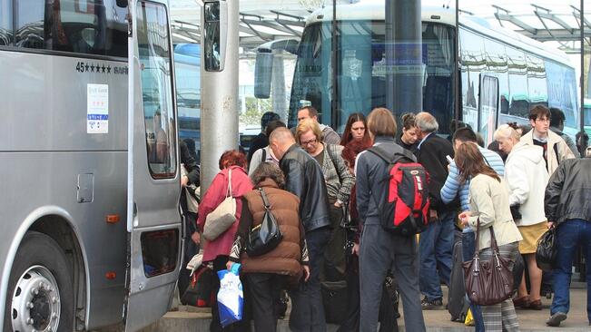 Закриват три автобусни линии в Плевенско