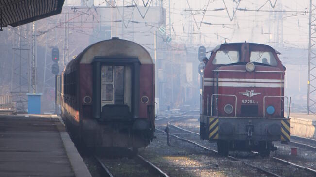 Съкращават 500 железничари до началото на 2012 г. в Горна Оряховица
